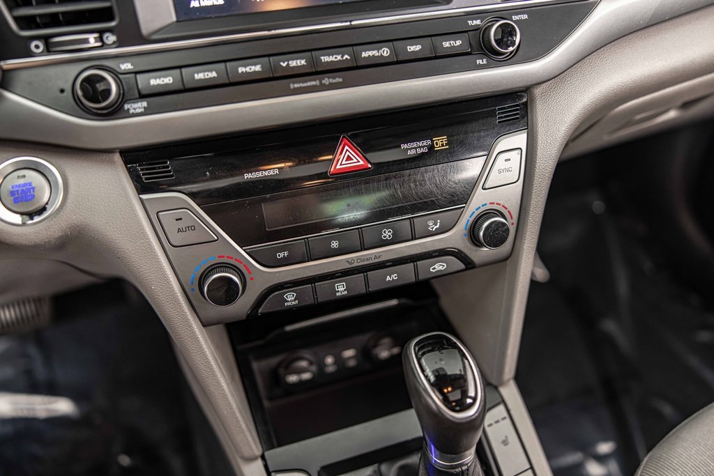 2018 HYUNDAI ELANTRA - Image 18