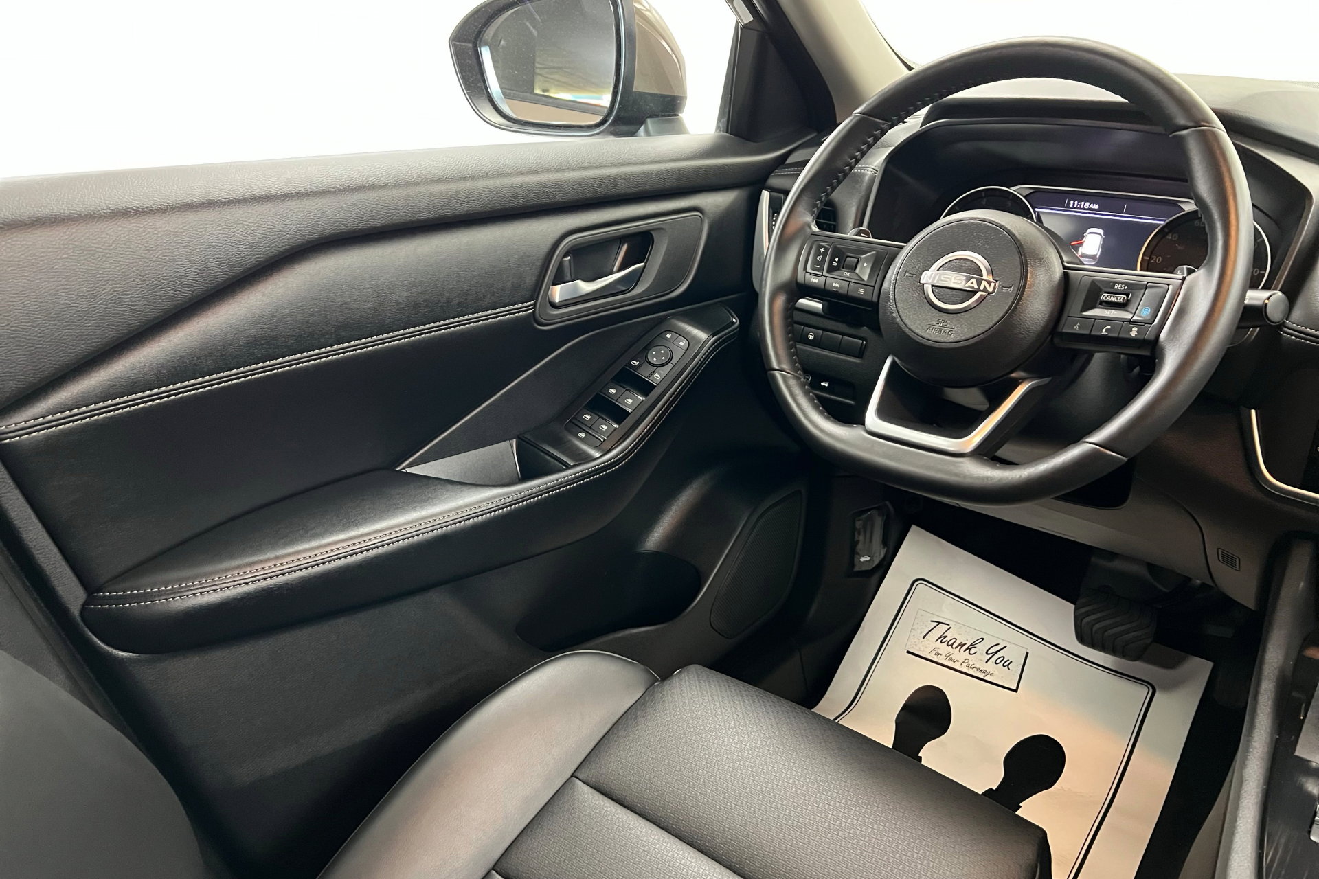 2024 Nissan Rogue SV photo 11