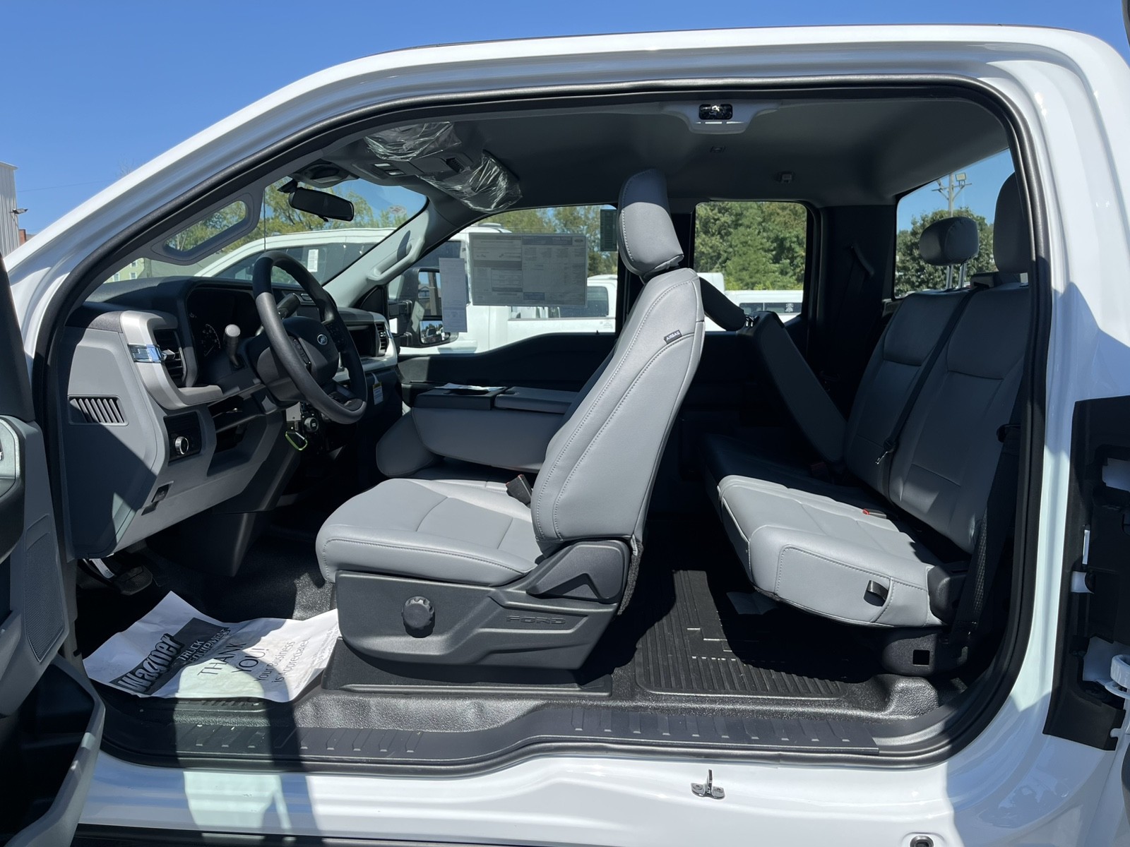 2026 Ford F-250 XL photo 9