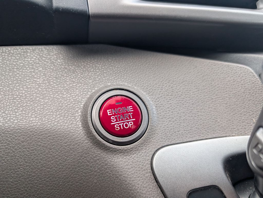 2016 Honda Odyssey EX-L photo 19