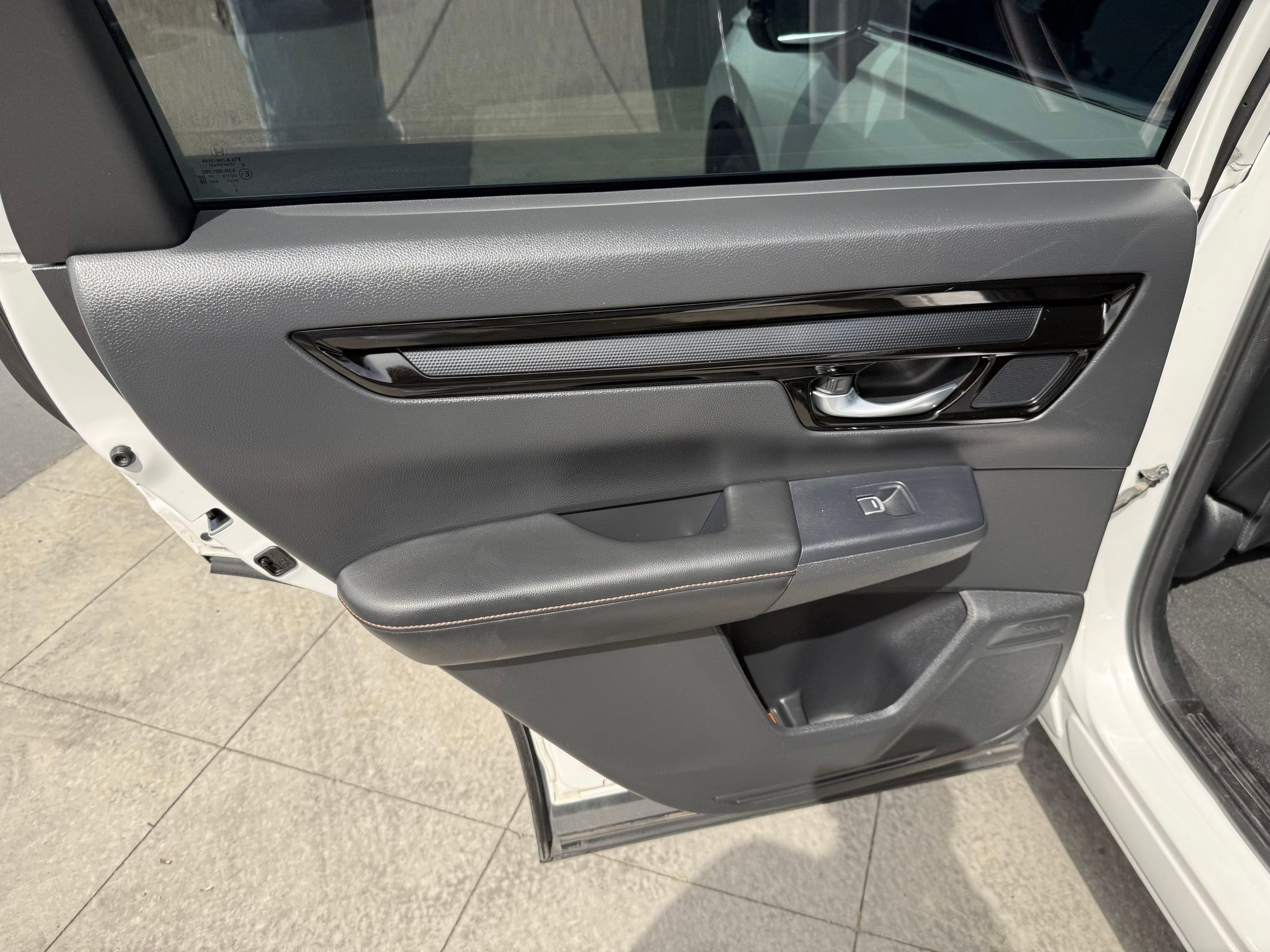 2023 Honda CR-V Hybrid Sport Touring photo 29
