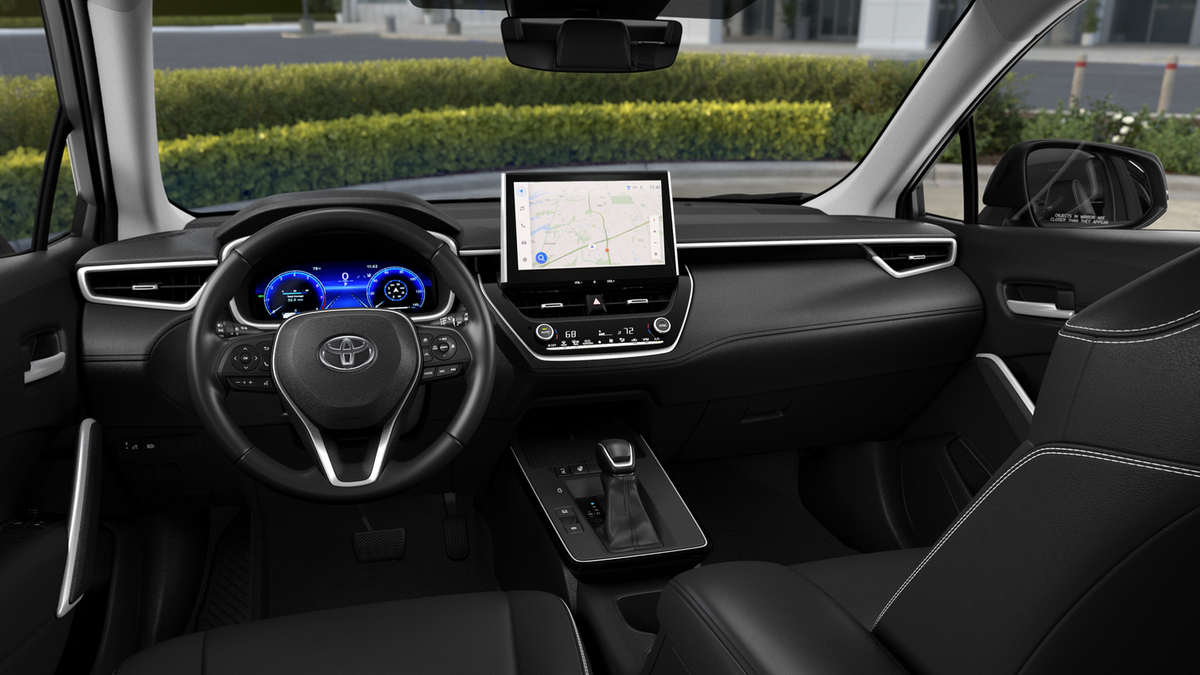 2026 Toyota Corolla Cross XLE photo 4