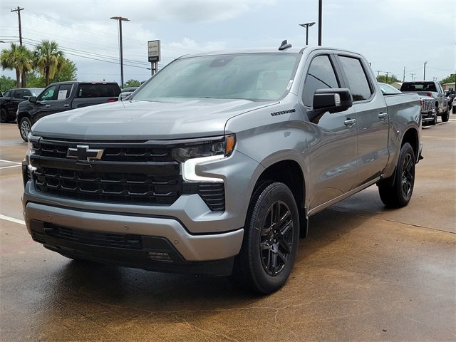 2025 Chevrolet Silverado 1500 RST photo 3
