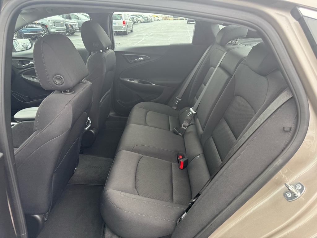 2024 Chevrolet Malibu 1LT photo 8