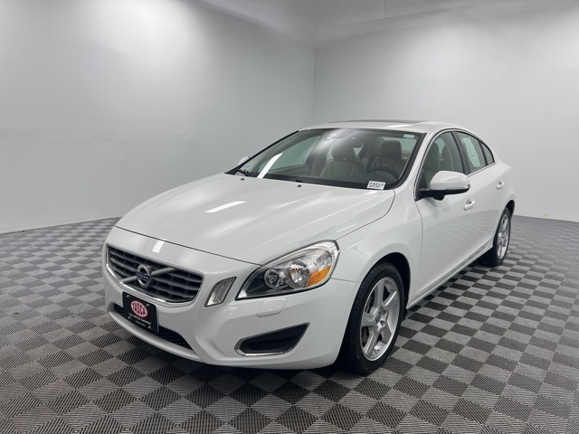 Used 2013 Volvo S60 T5 Premier with VIN YV1612FH6D2188706 for sale in Cranston, RI