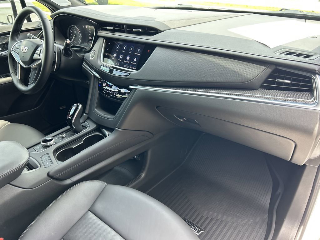 2025 Cadillac XT5 Sport photo 12