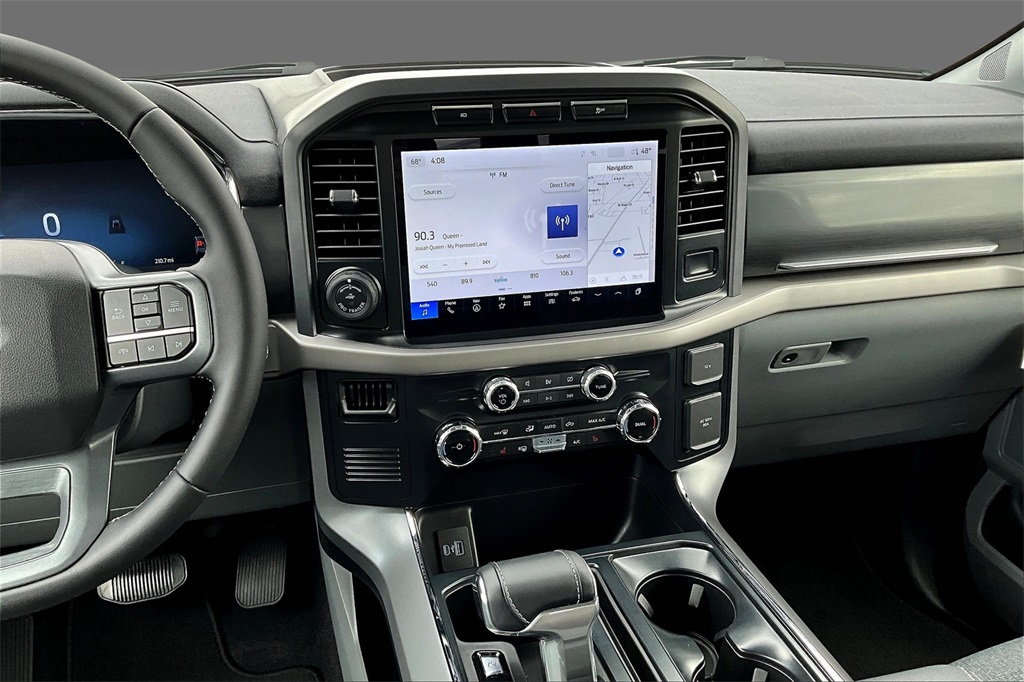 2024 Ford F-150 Lightning XLT photo 3