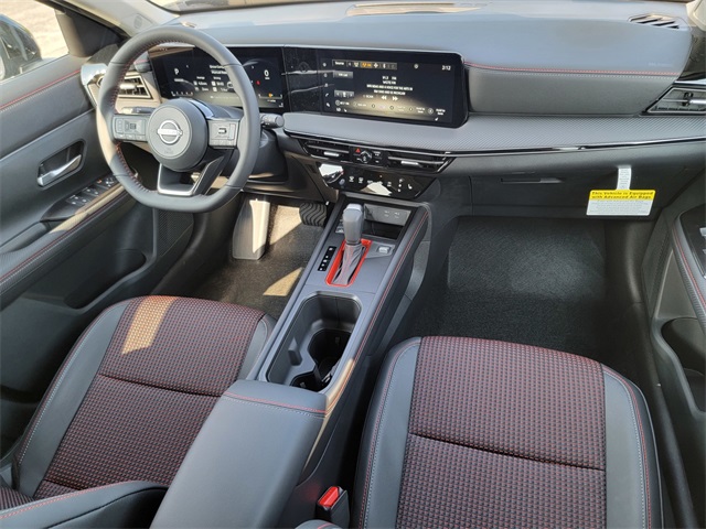 2025 Nissan Kicks SR photo 30