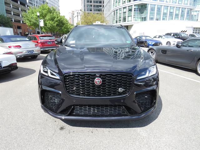 2023 Jaguar F-PACE SVR photo 6