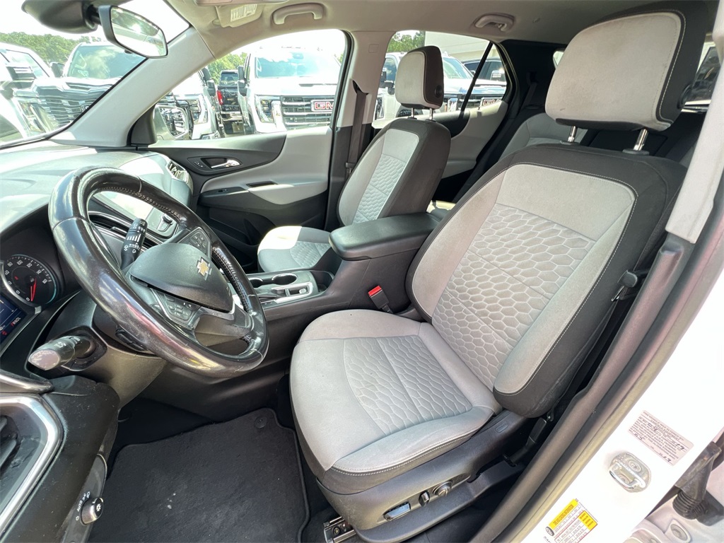 2019 Chevrolet Equinox LT photo 27
