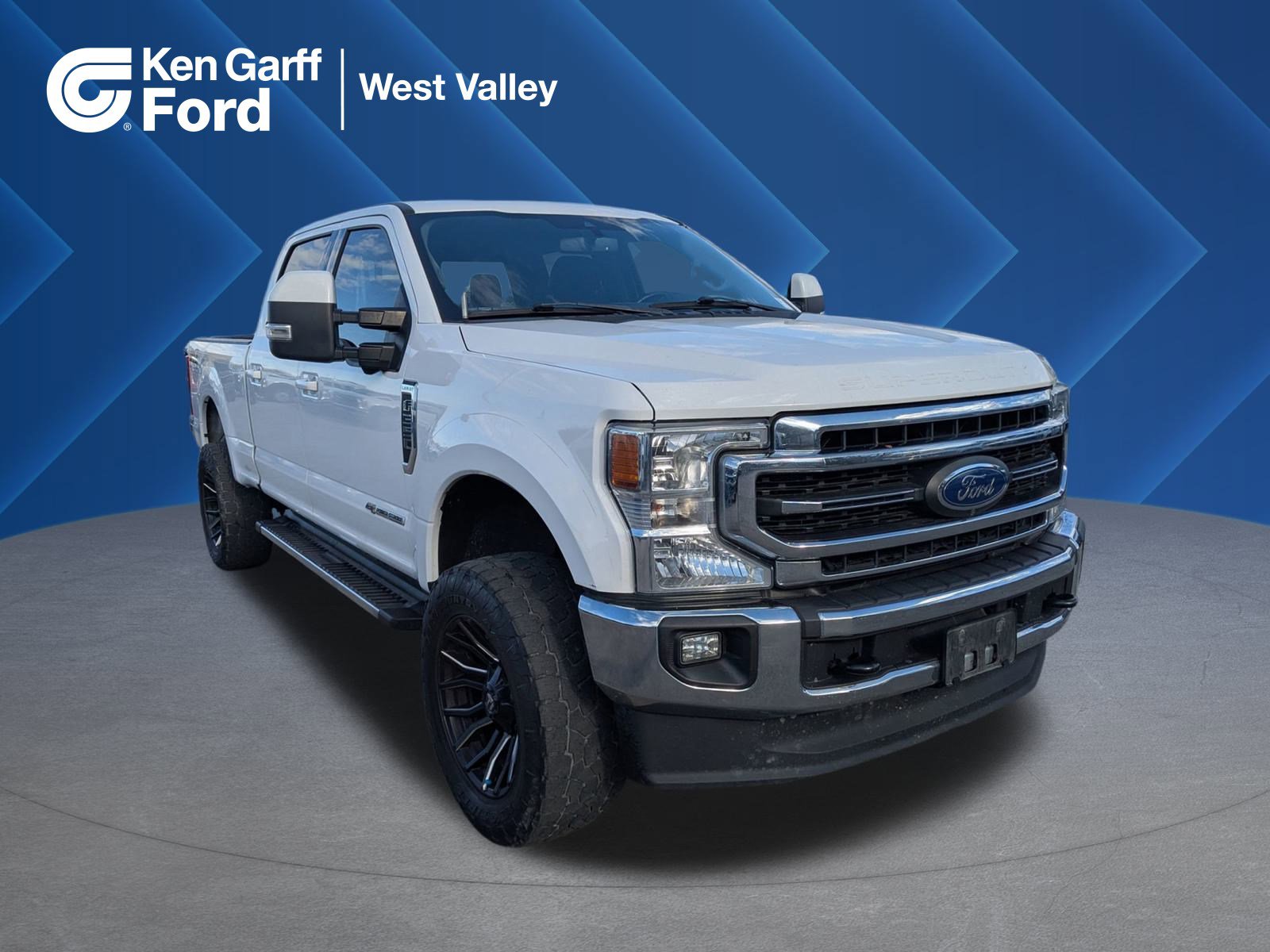 2020 Ford F-350 Super Duty Lariat's photo