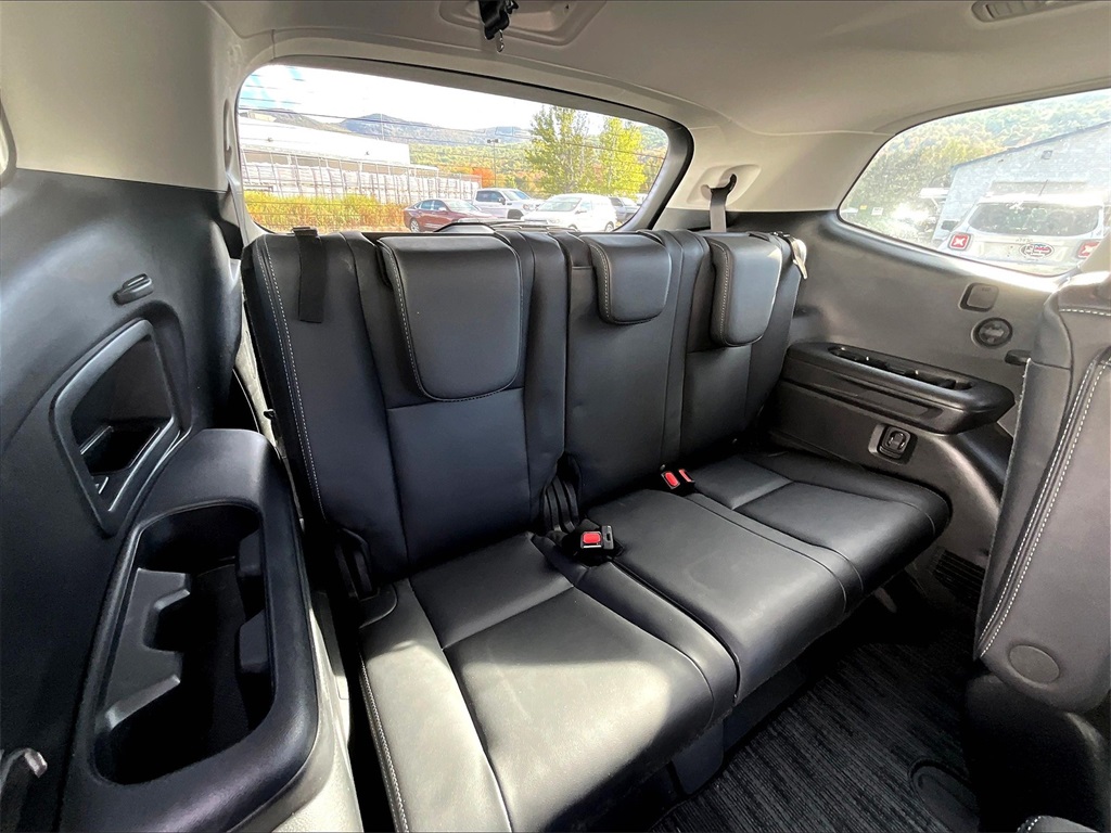 2022 Subaru Ascent Limited photo 16
