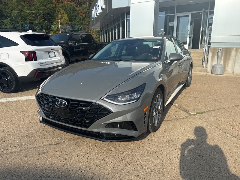 2022 Hyundai Sonata SEL photo 3