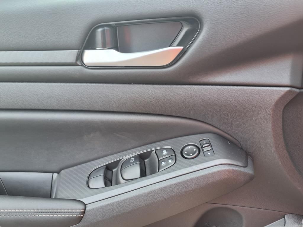 2025 Nissan Altima SV Special Edition photo 14