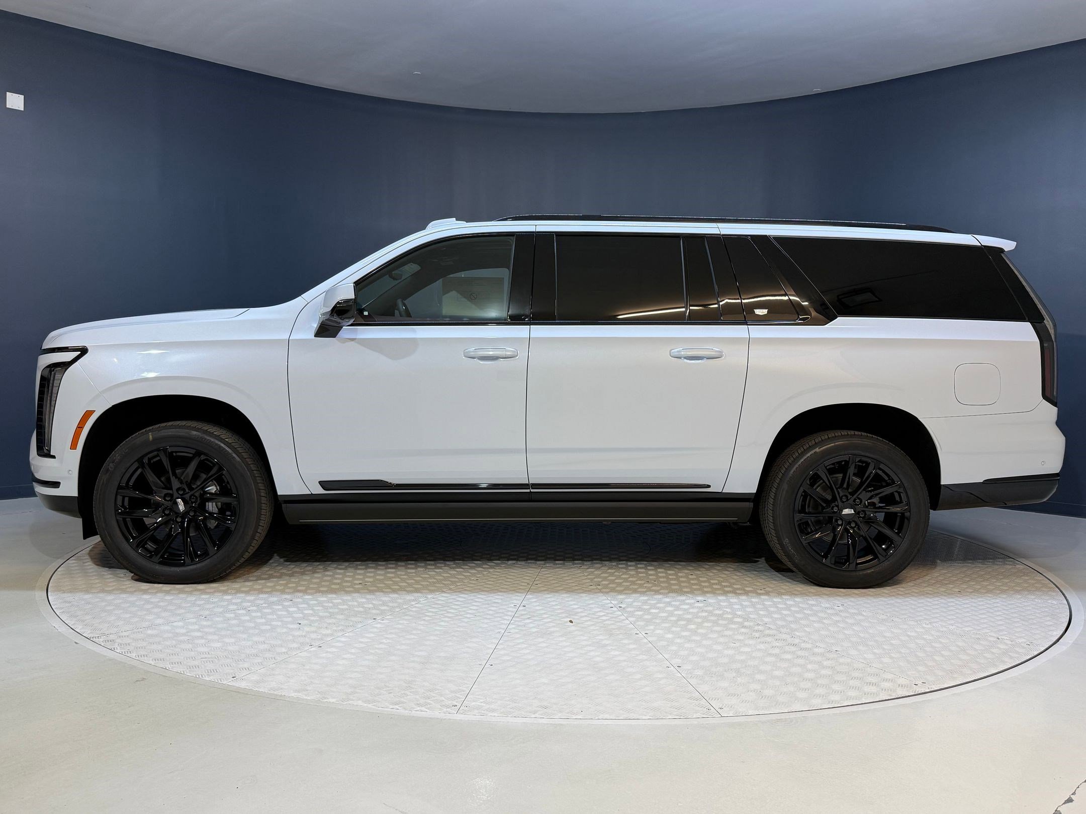2026 Cadillac Escalade ESV Sport photo 2