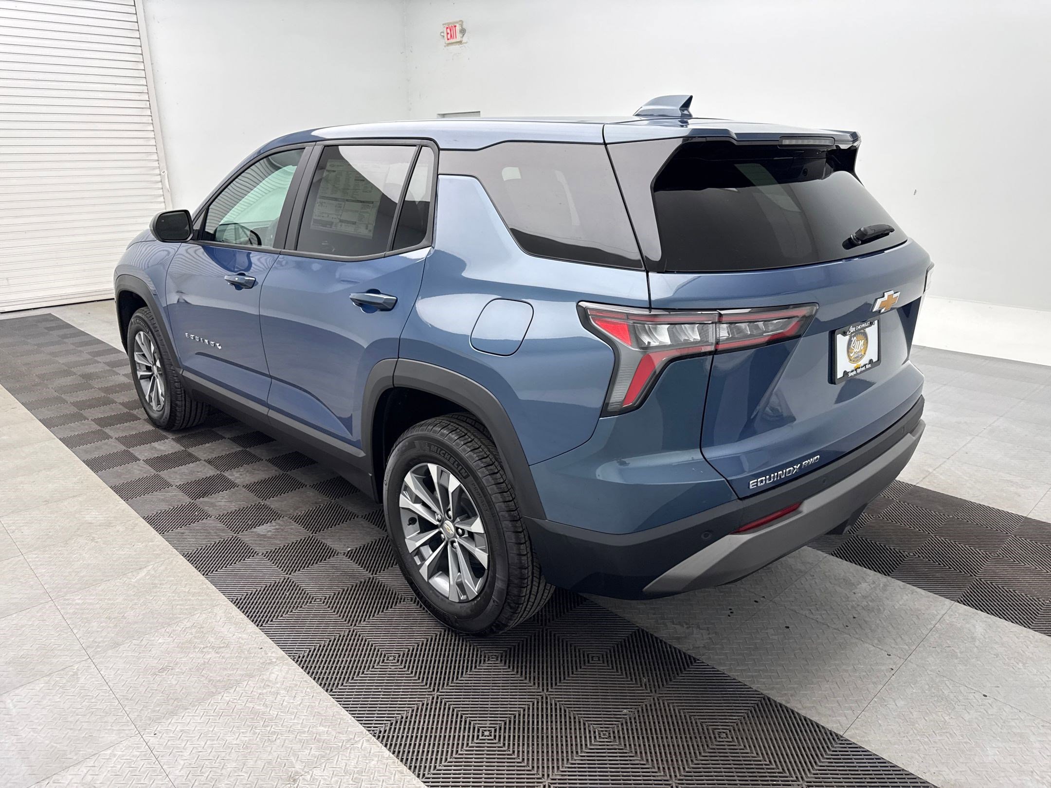 2026 Chevrolet Equinox LT photo 3