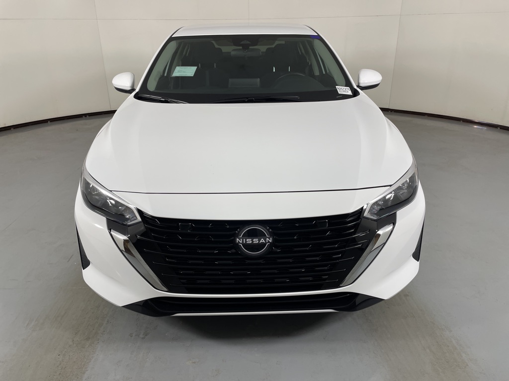 2025 Nissan Sentra SV photo 3