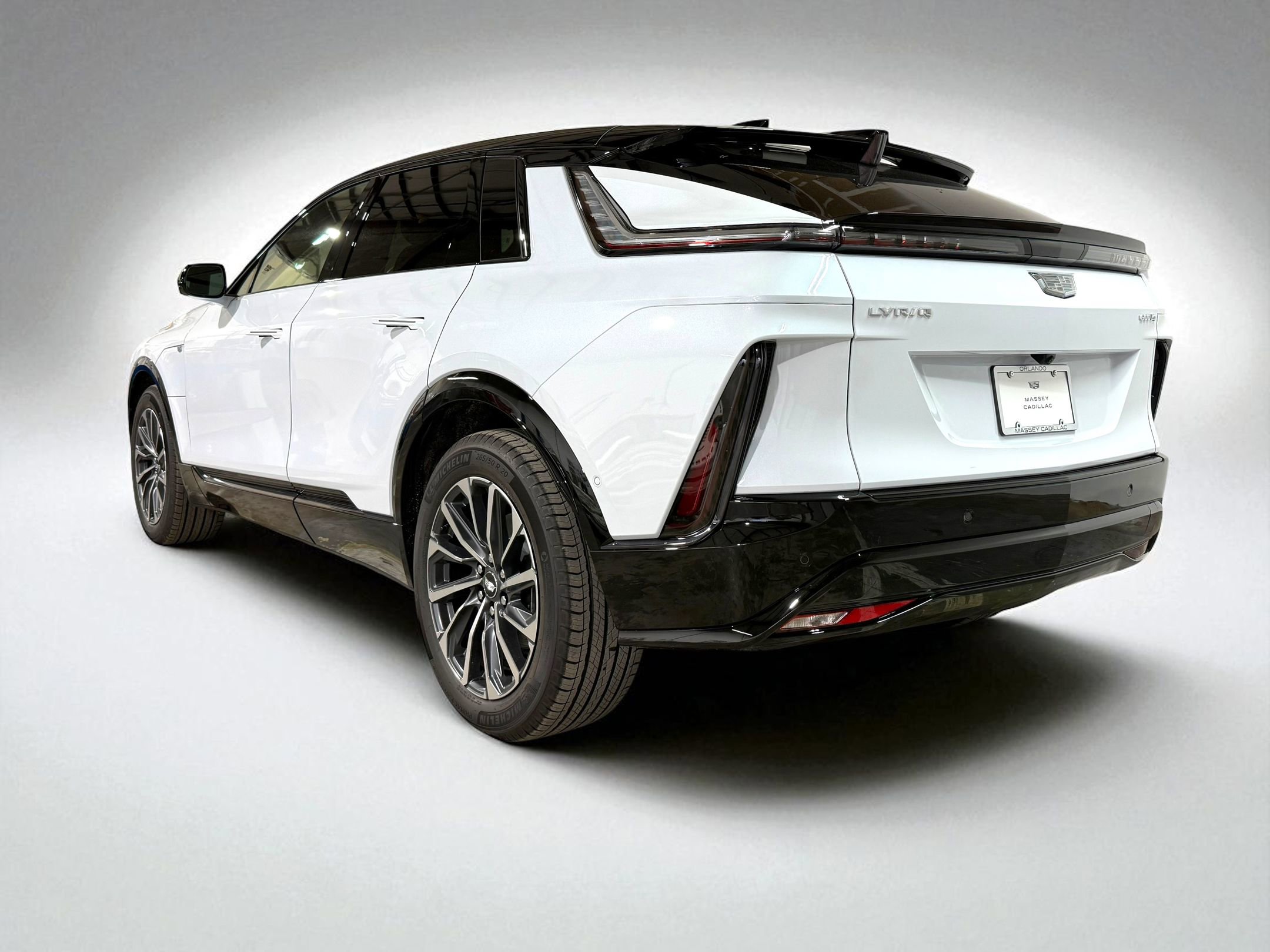 2026 Cadillac Lyriq Sport photo 2