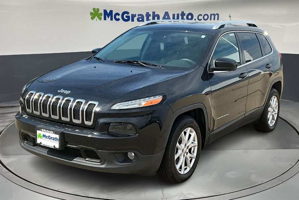 2016 Jeep Cherokee Latitude photo 3
