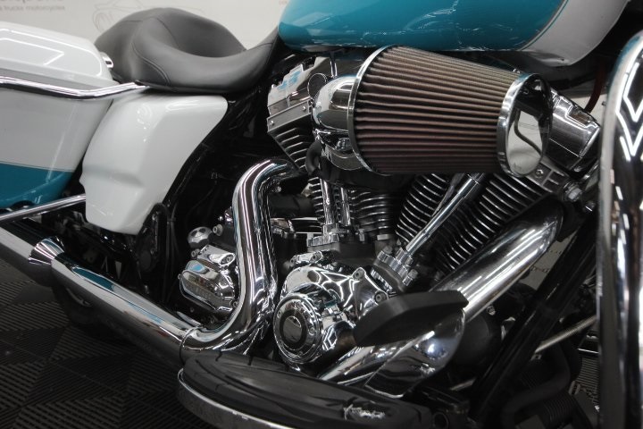 2016 Harley Davidson FLHR / Road King FLHR photo 3