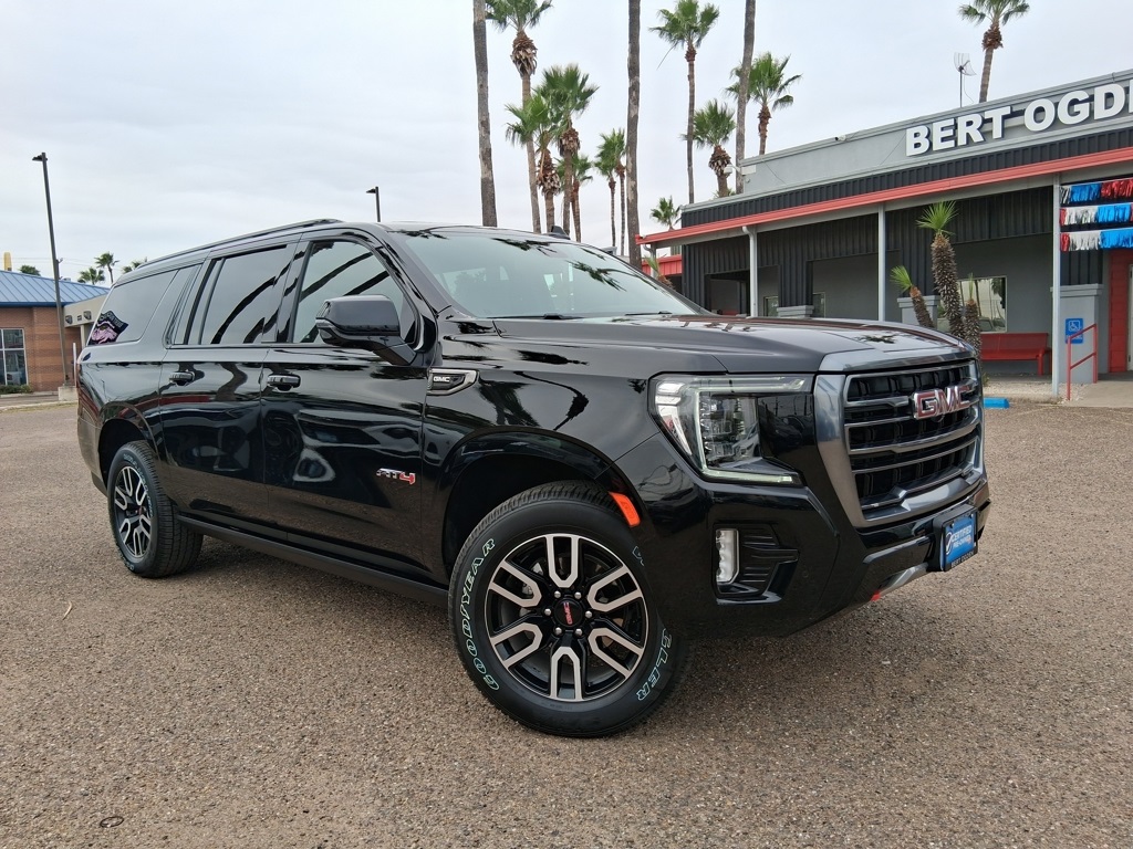 2023 GMC Yukon XL AT4's photo