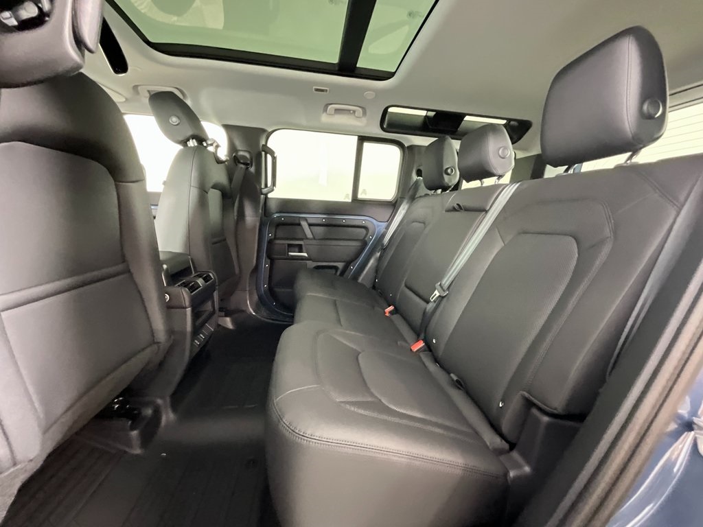 2026 Land Rover Defender 110 S photo 3