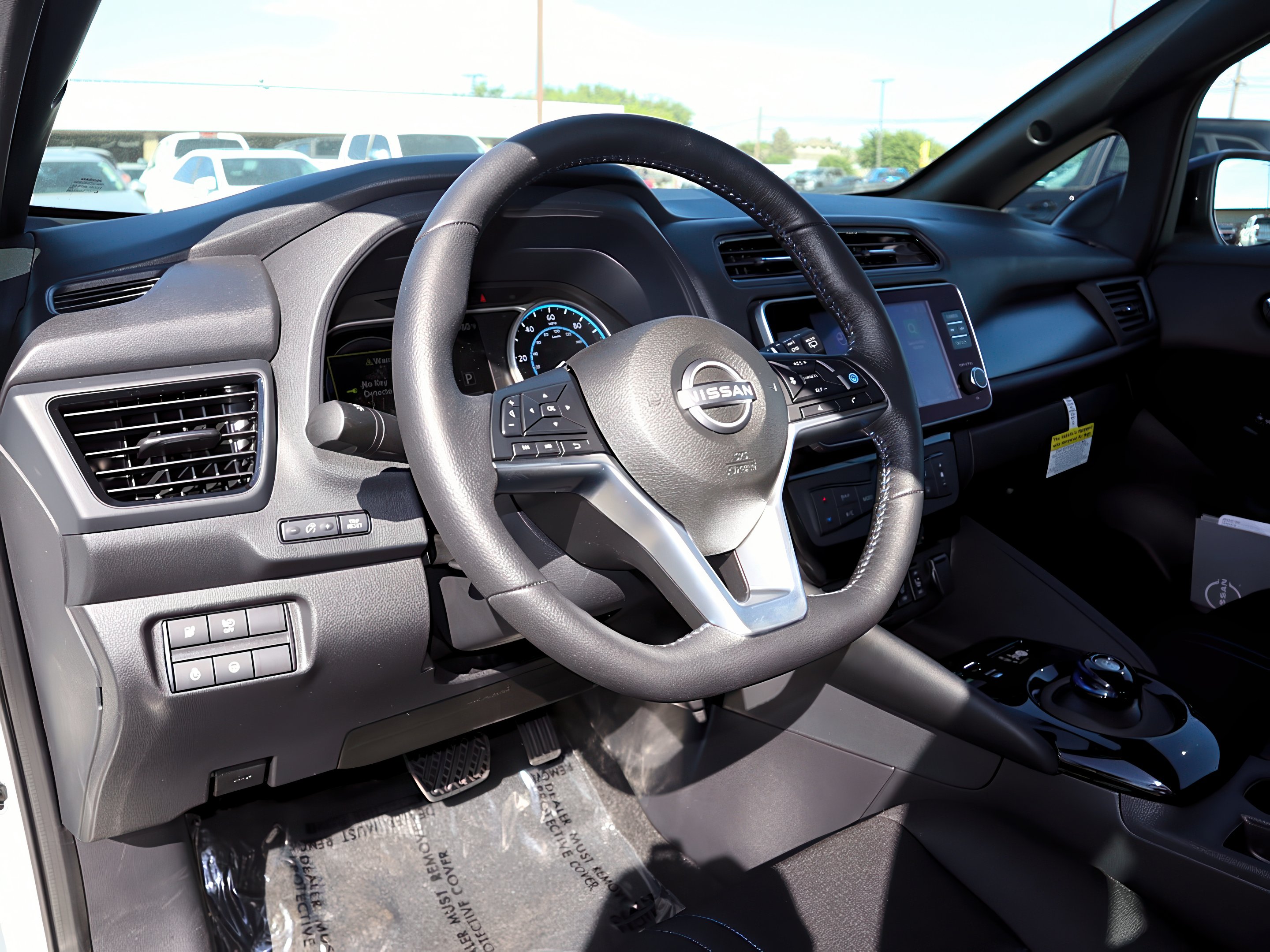 2025 Nissan Leaf SV Plus photo 13