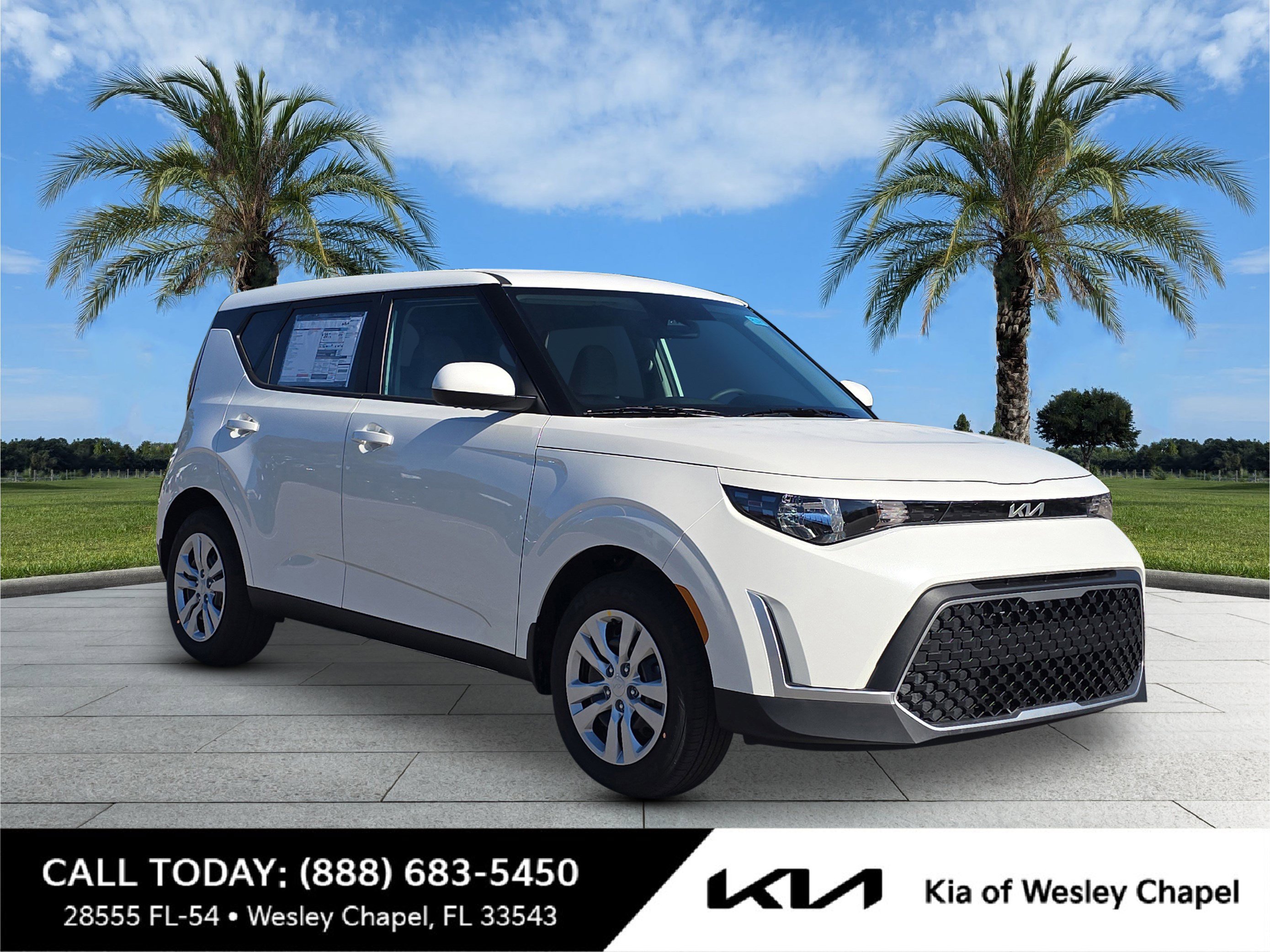 2025 Kia Soul LX's photo