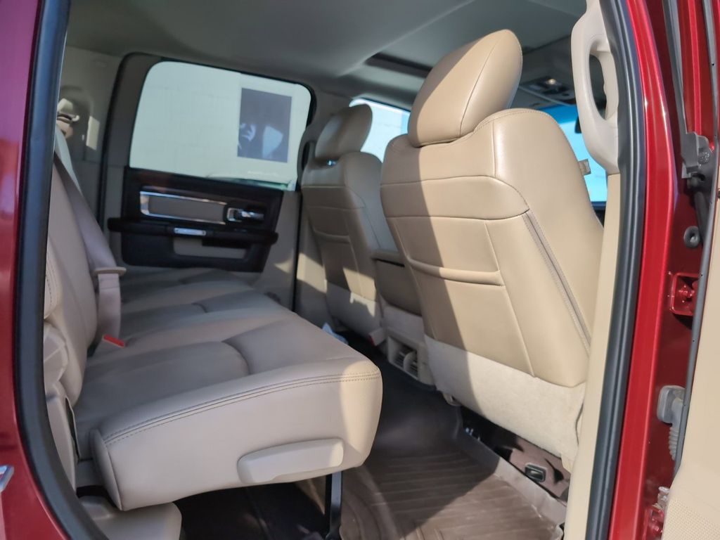 2018 Ram 2500 Laramie photo 28