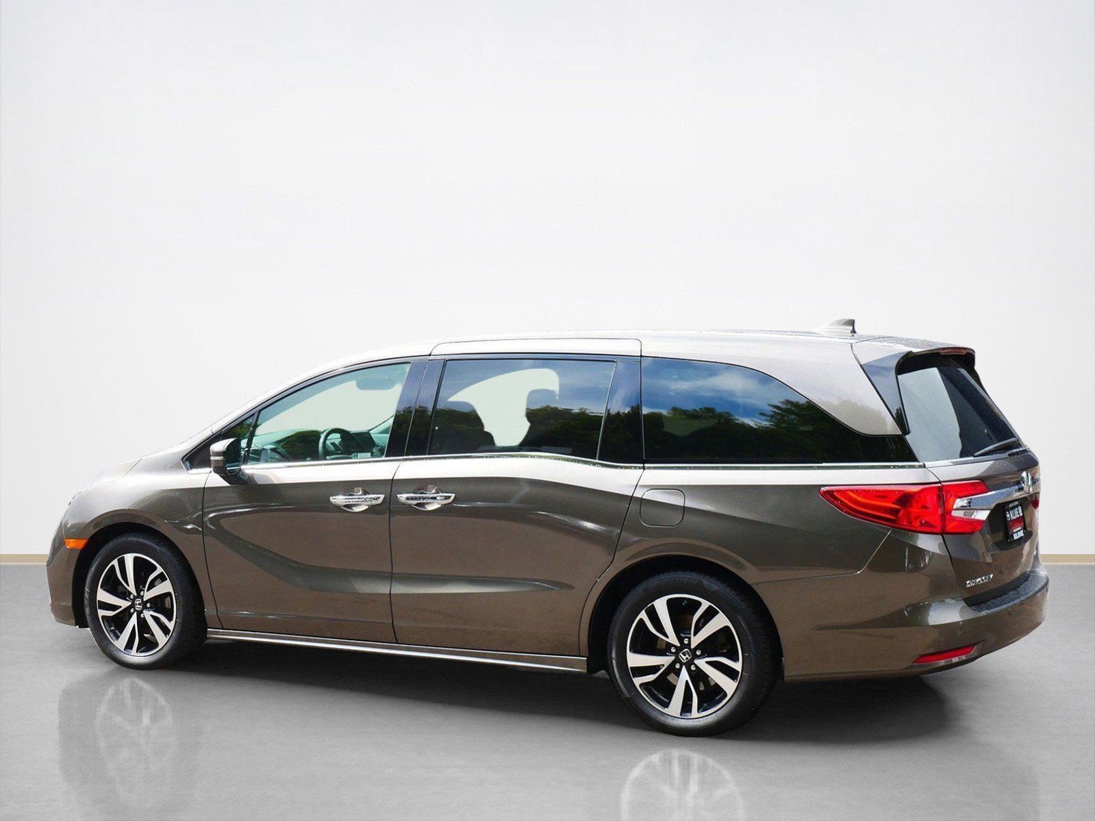 2020 Honda Odyssey Elite photo 4