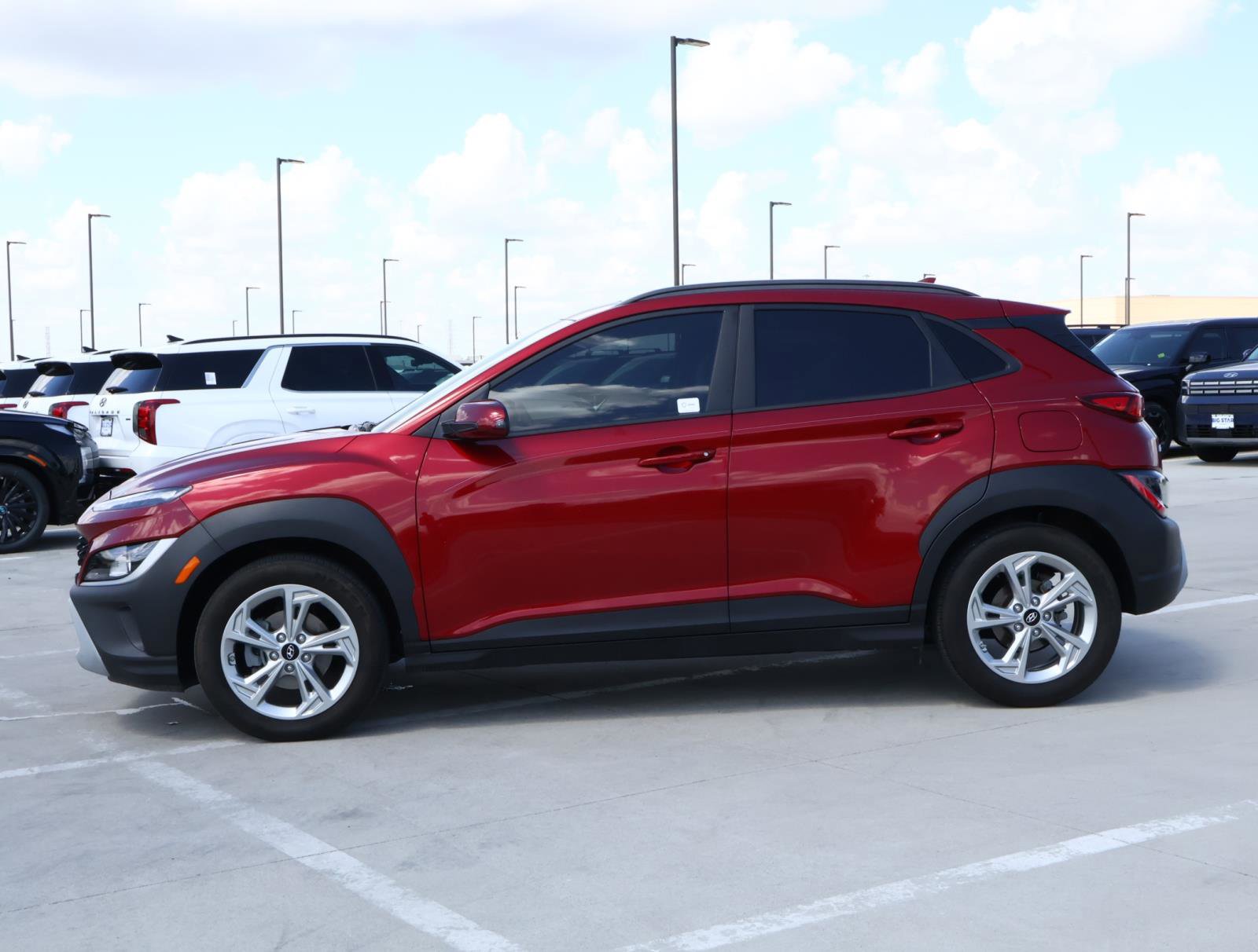 2023 Hyundai Kona SEL photo 2