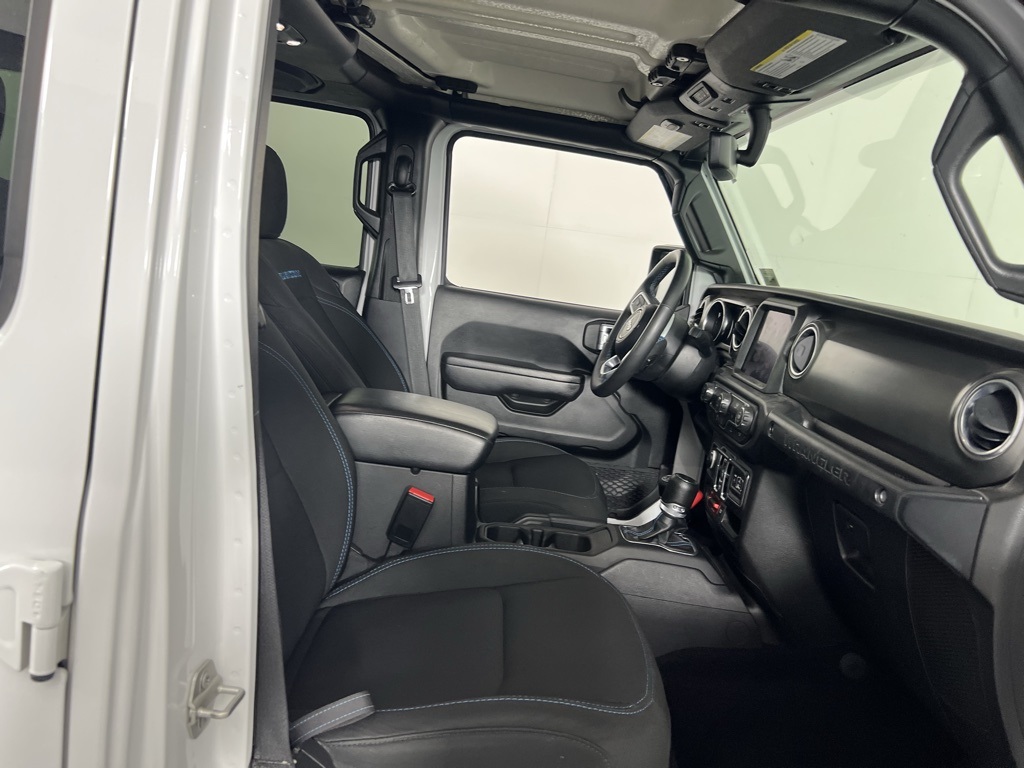 2023 Jeep Wrangler Rubicon 4xe photo 29