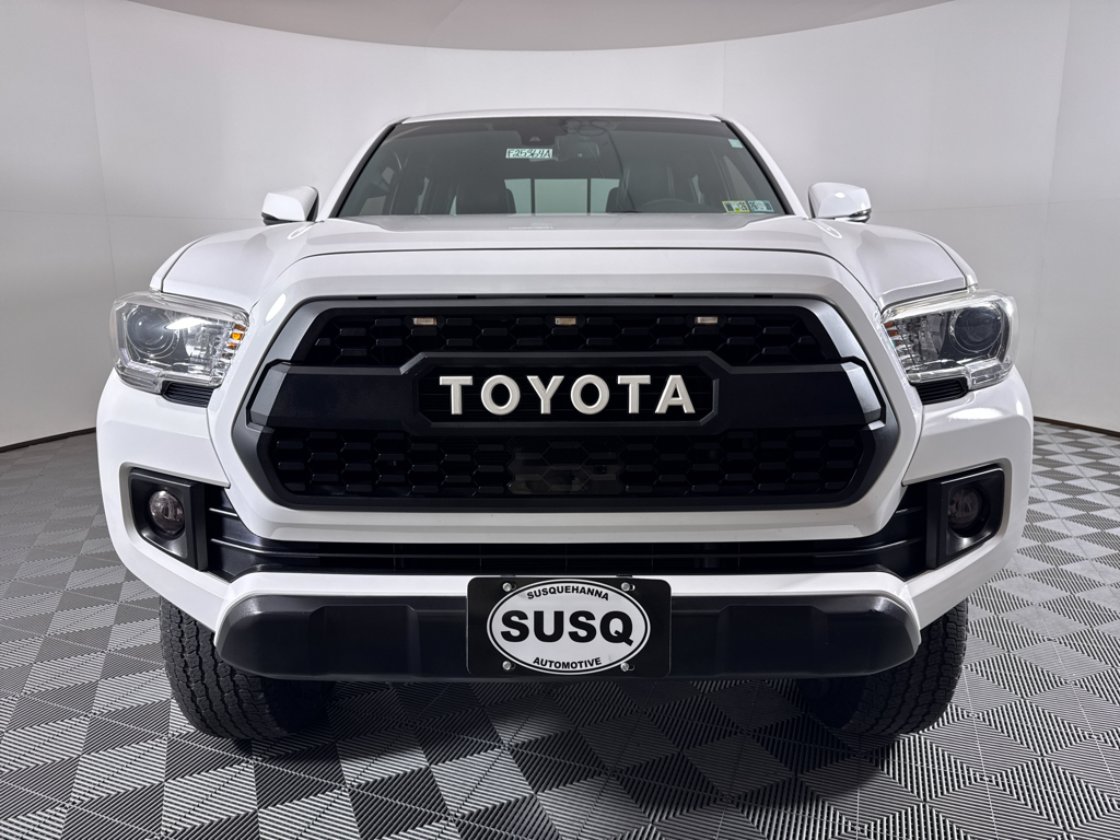 2018 Toyota Tacoma SR5 TRD Pro Sport photo 2
