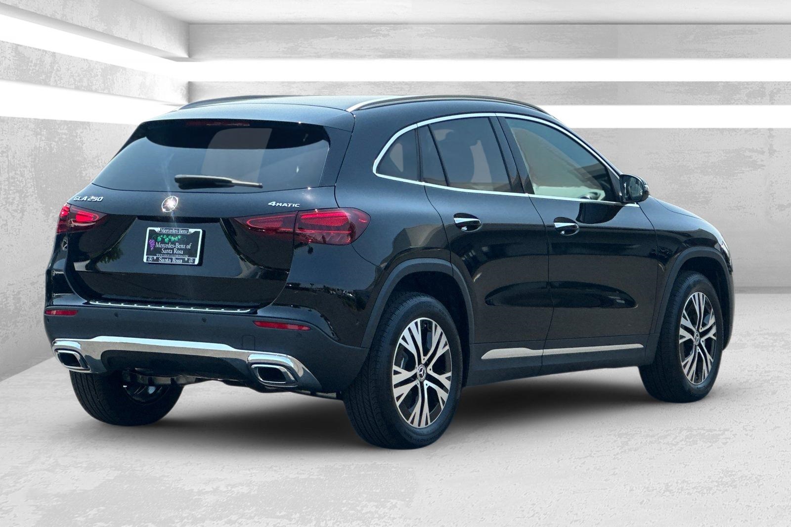 2025 Mercedes Benz GLA 250 4MATIC photo 3