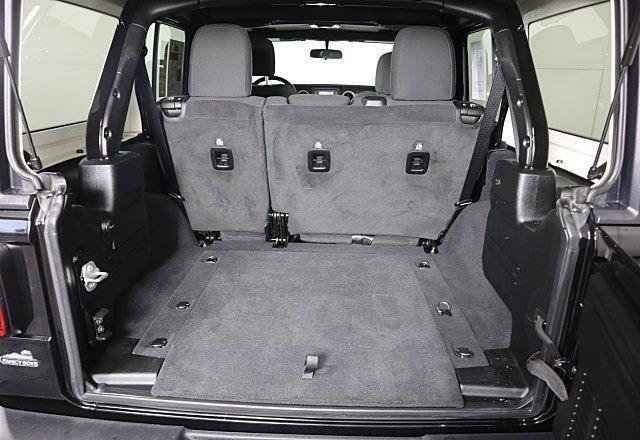 2021 Jeep Wrangler Unlimited Willys photo 7