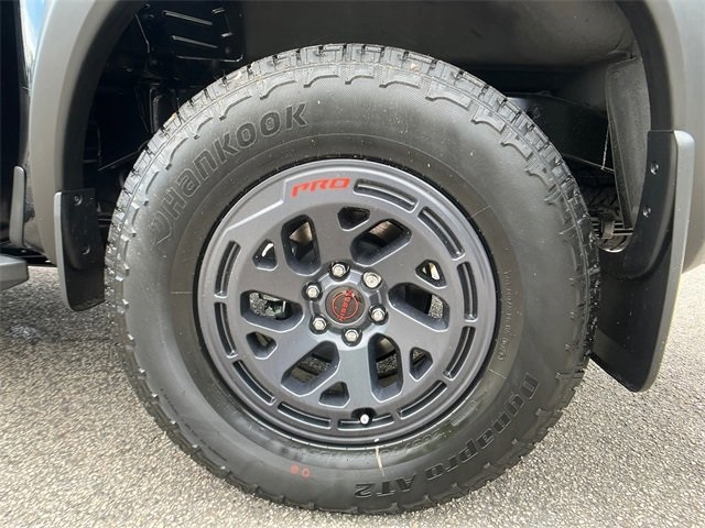 2025 Nissan Frontier PRO-4X photo 18