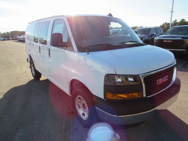 2025 Gmc Savana Cargo 2500 photo 4