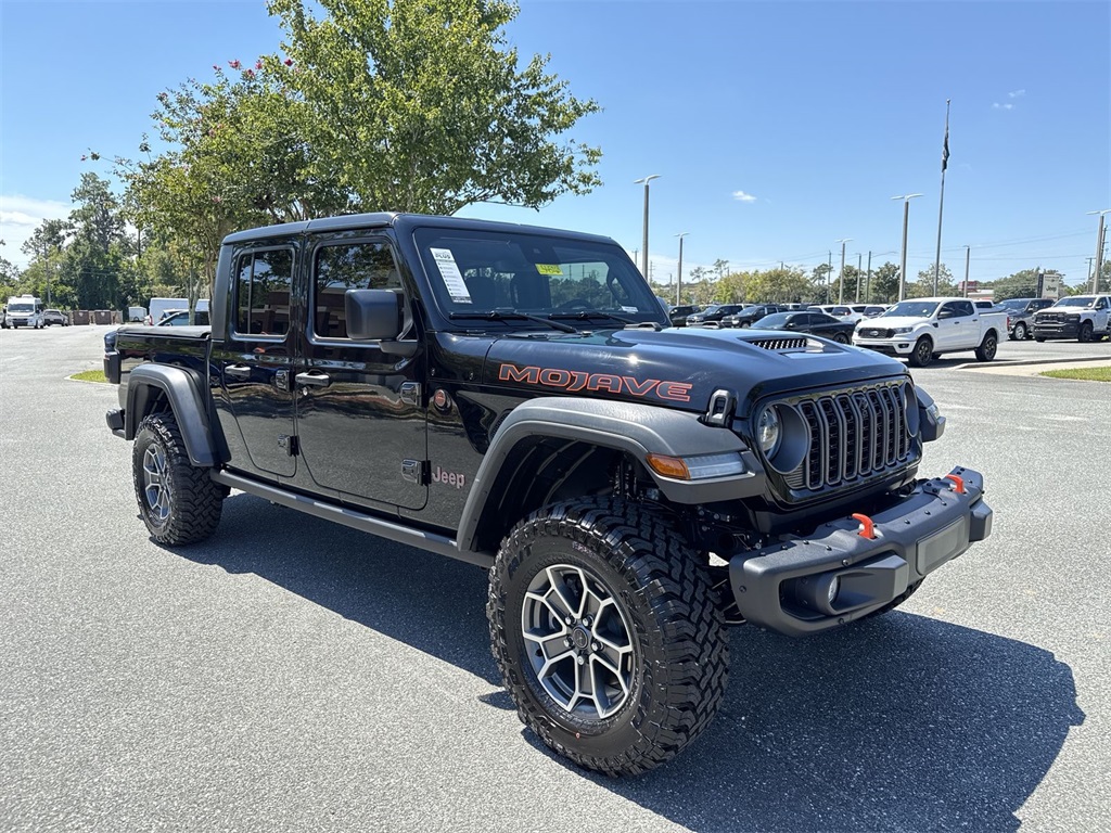 2025 Jeep Gladiator Mojave's photo