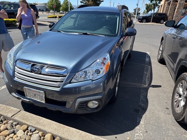 Used 2013 Subaru Outback Premium with VIN 4S4BRBCCXD3276959 for sale in Napa, CA
