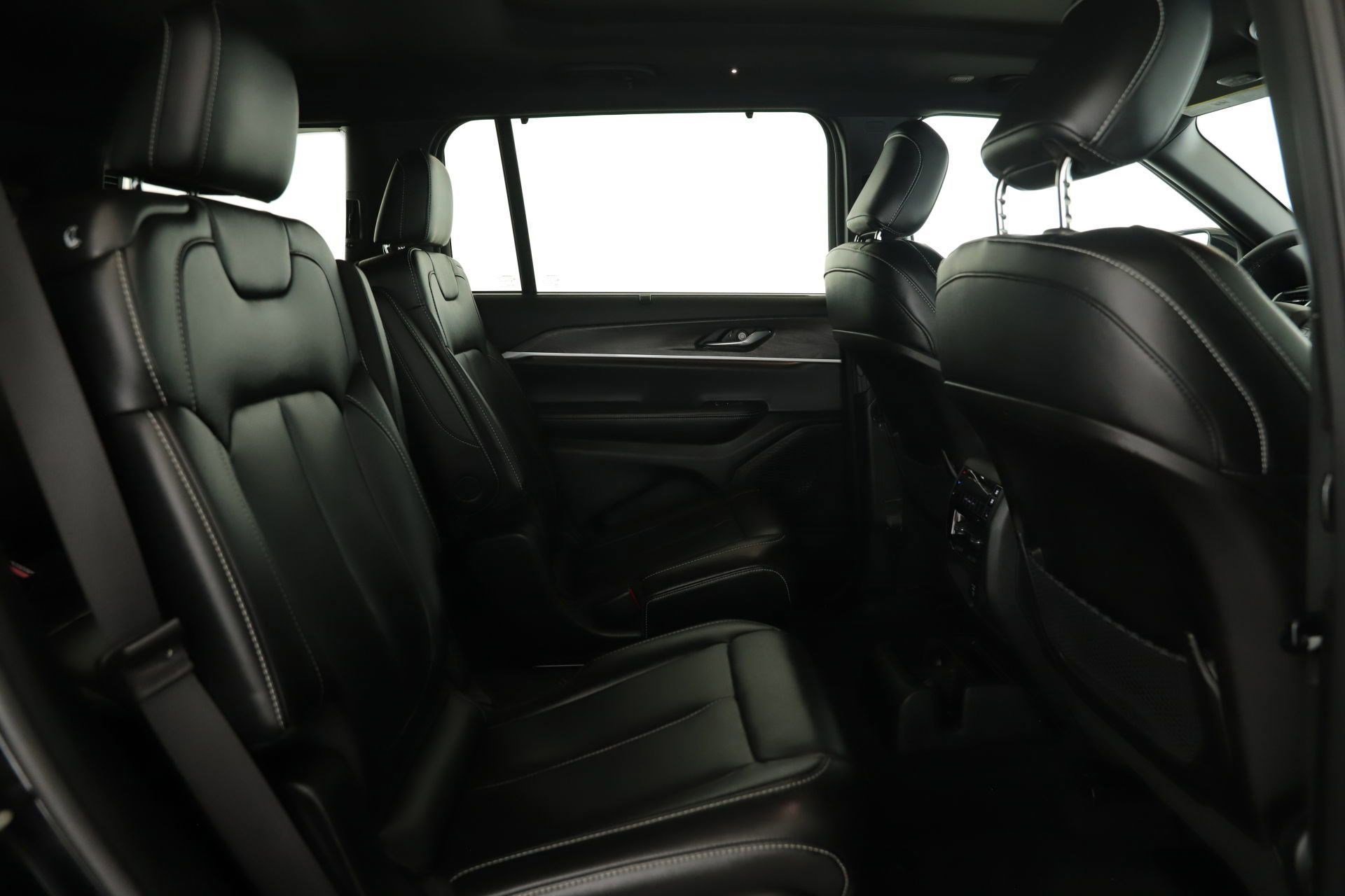 2024 Jeep Grand Cherokee Limited photo 19