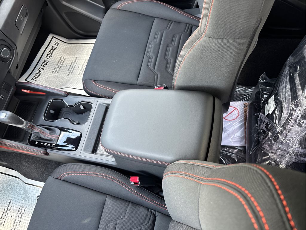 2025 Nissan Frontier PRO-4X photo 15