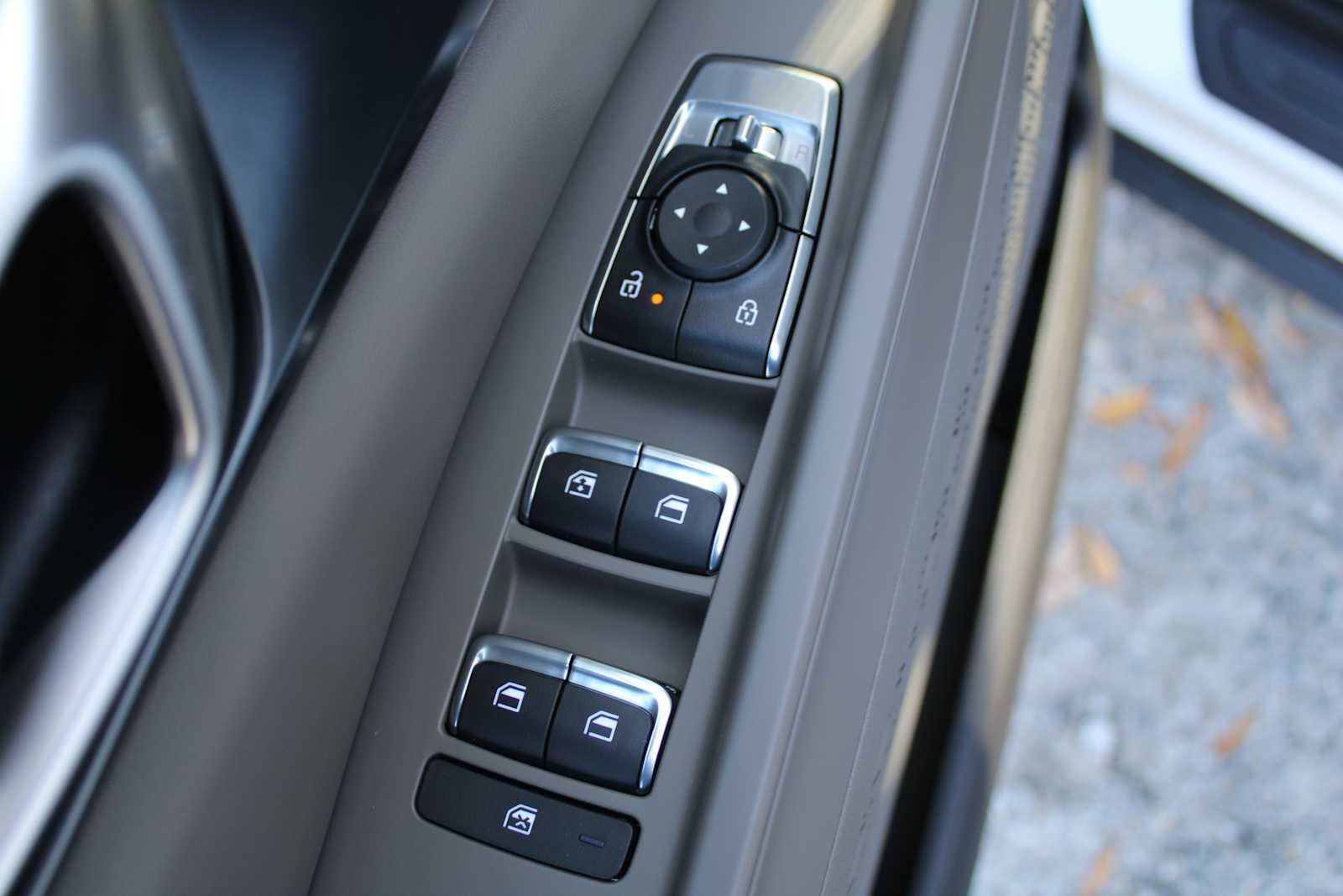 2026 Kia Carnival LXS photo 22