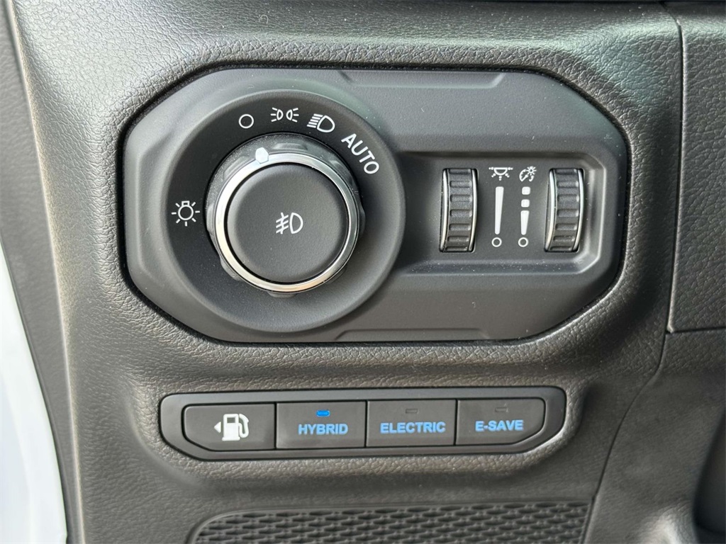 2022 Jeep Wrangler Unlimited Sahara High Altitude 4xe photo 27
