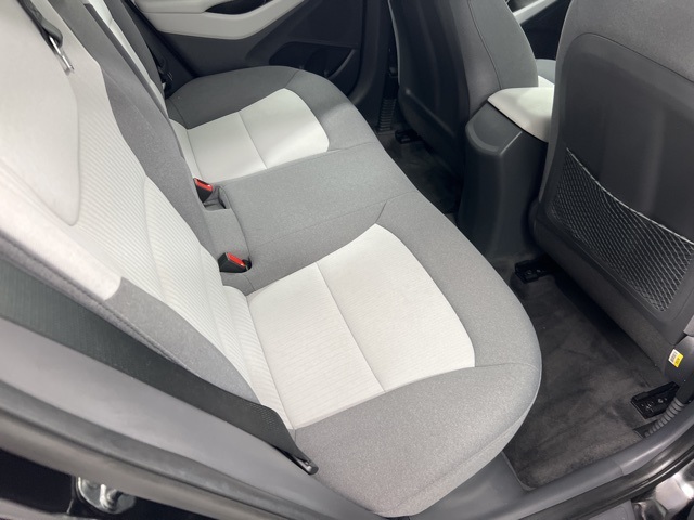 2020 Hyundai Ioniq SEL photo 21