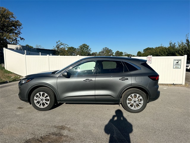 2023 Ford Escape Active photo 2