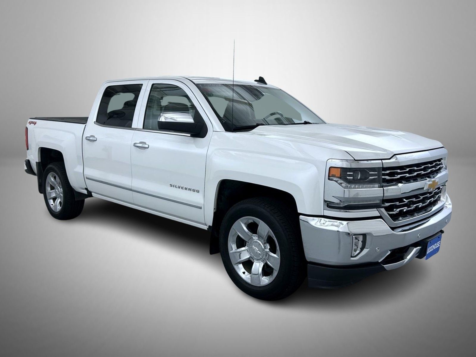 2018 Chevrolet Silverado 1500 LTZ photo 3