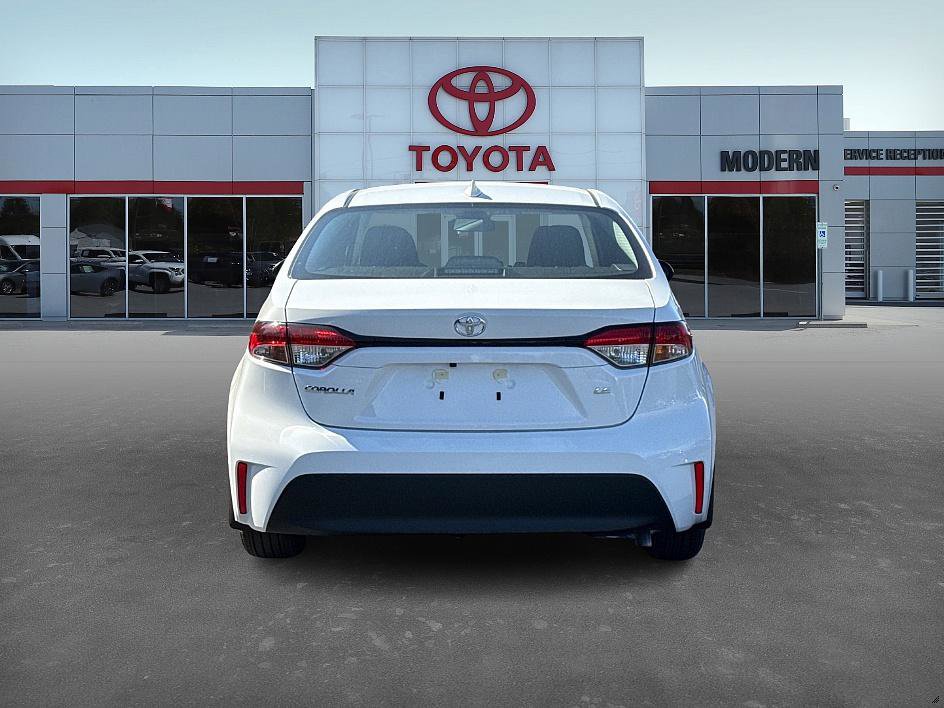 2026 Toyota Corolla LE photo 4