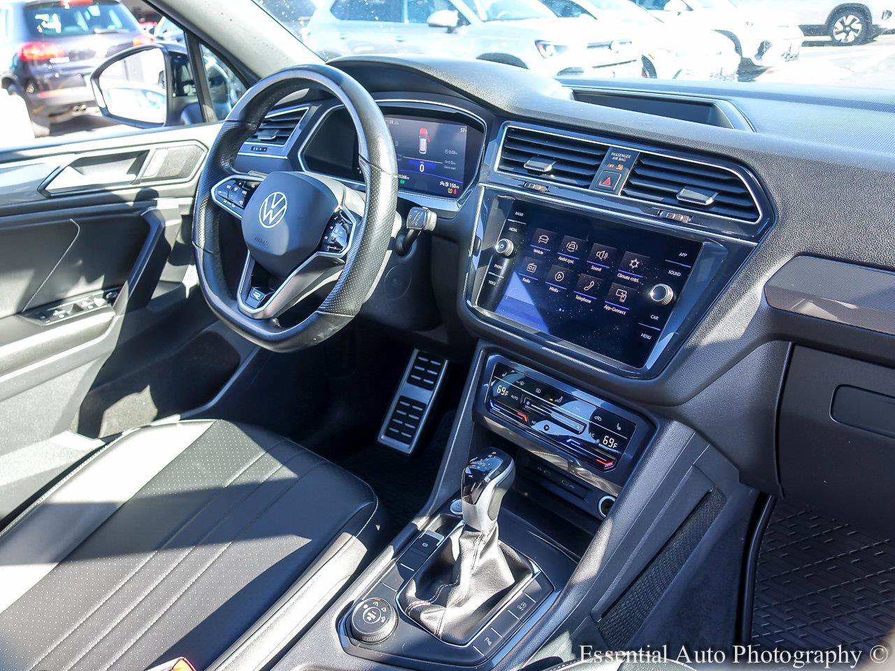 2023 VOLKSWAGEN TIGUAN - Image 23