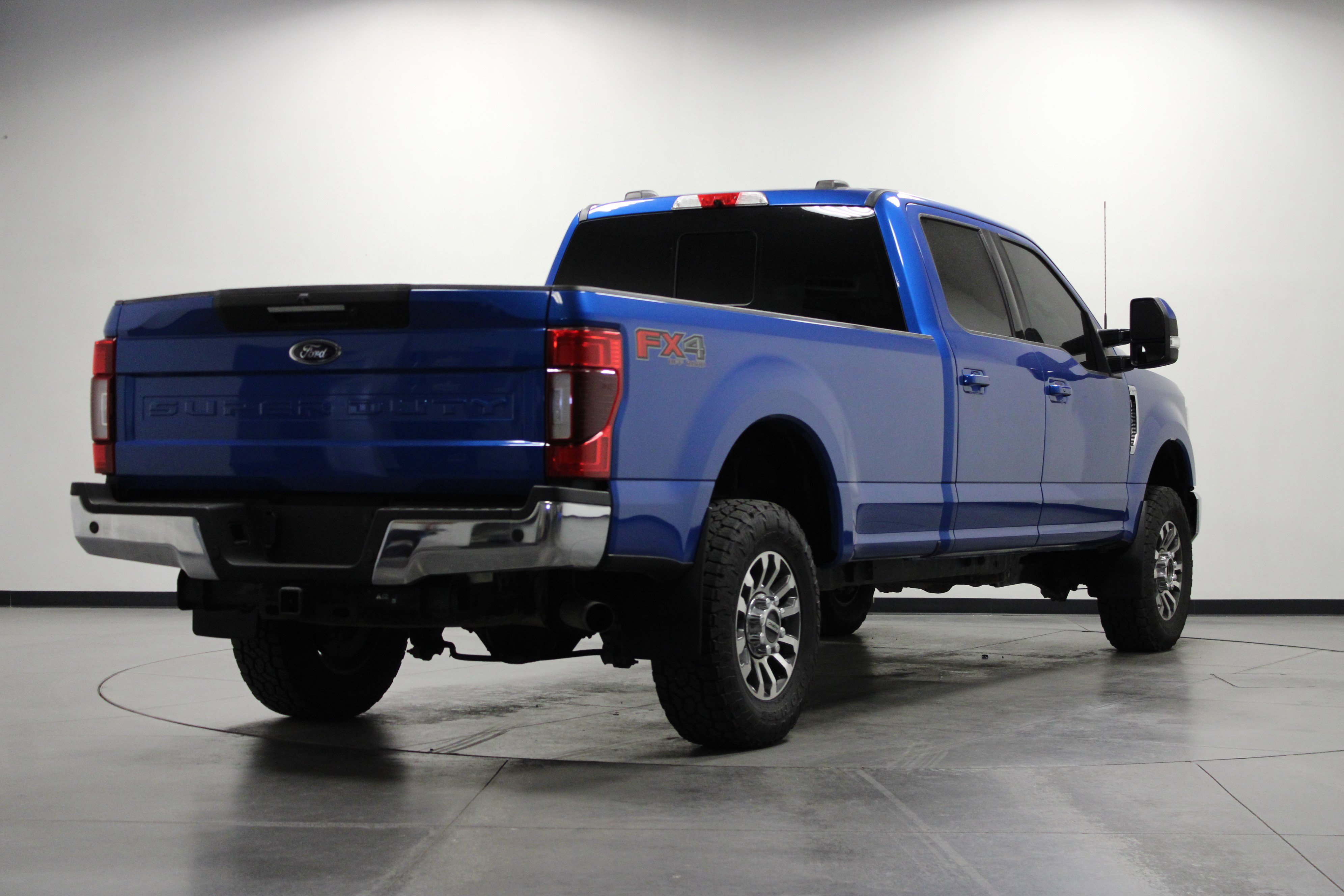 2020 Ford F-350 Lariat photo 3