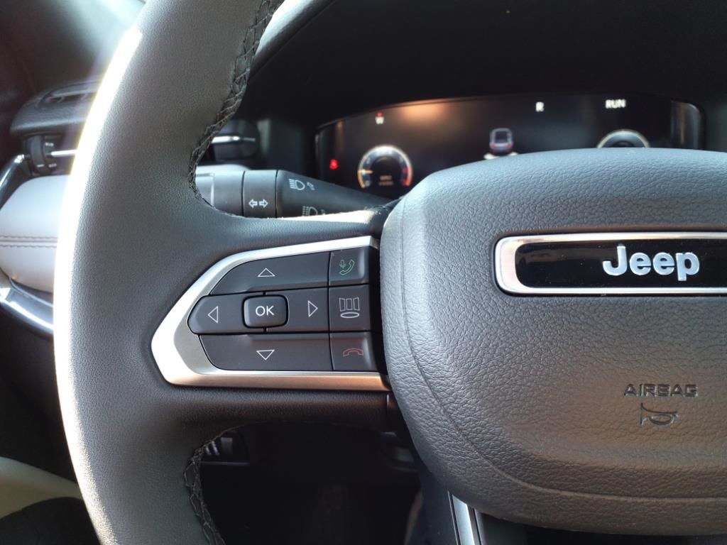 2024 Jeep Compass Limited photo 17